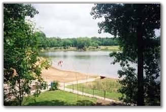 View of the lake at Lakeside Recreational Park